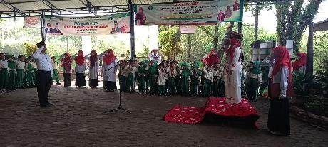 UPACARA BENDERA HUT-RI KE-77 DI MIN 4 KOTA PADANG BERLANGSUNG KHITMAT