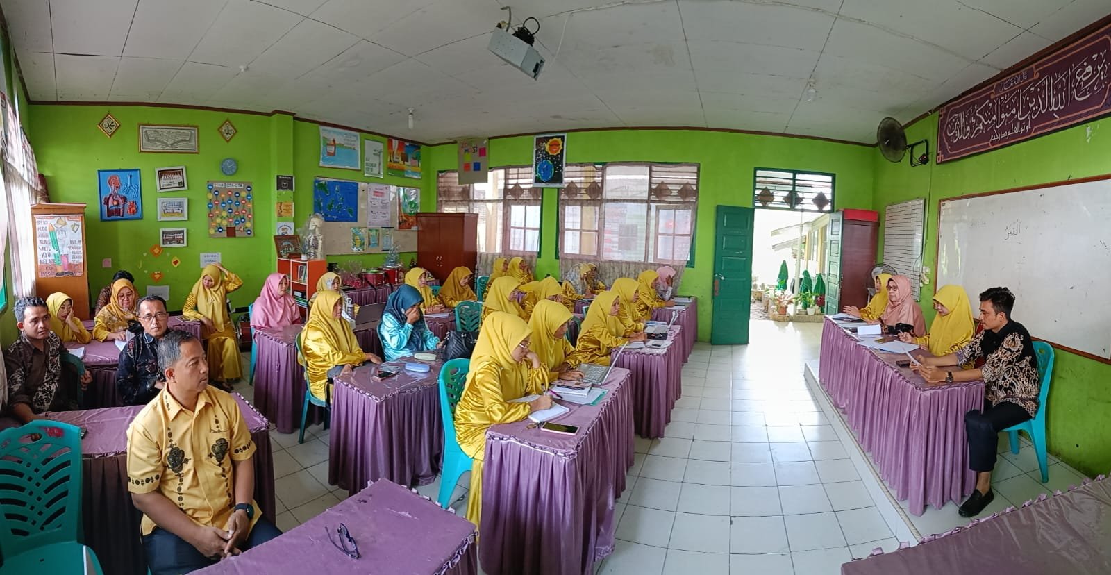 Rapat Dinas Kelulusan Siswa Kelas VI MIN 4 Kota Padang