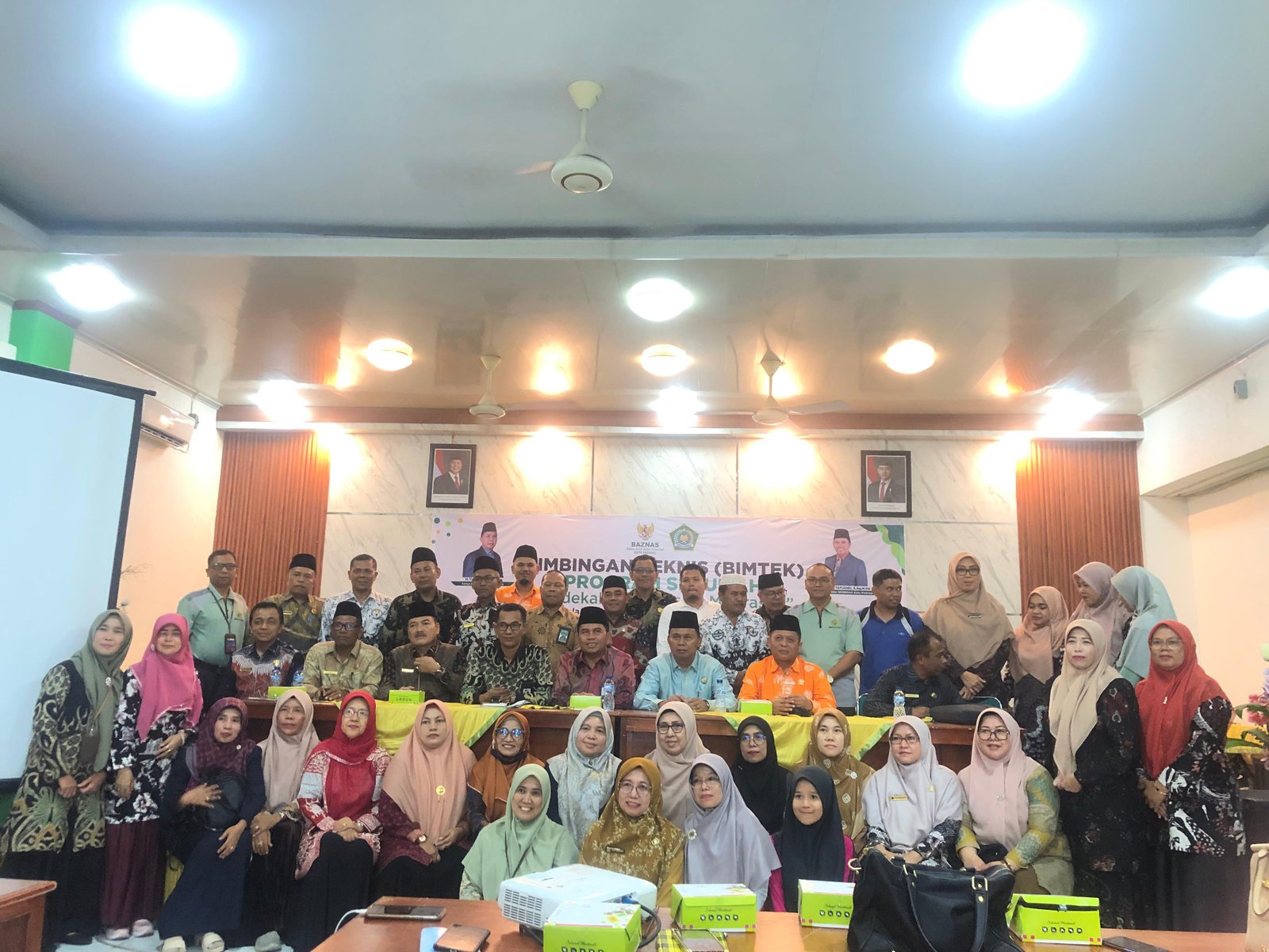 Kepala dan Guru MIN 4 Kota Padang Ikuti Bimtek “Serumah” di Kantor Kemenag Kota Padang