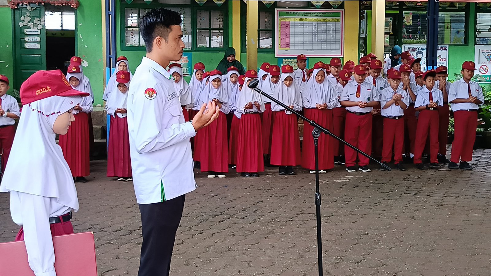 Koordinator Kesiswaan Sampaikan Pentingnya Kedisiplinan