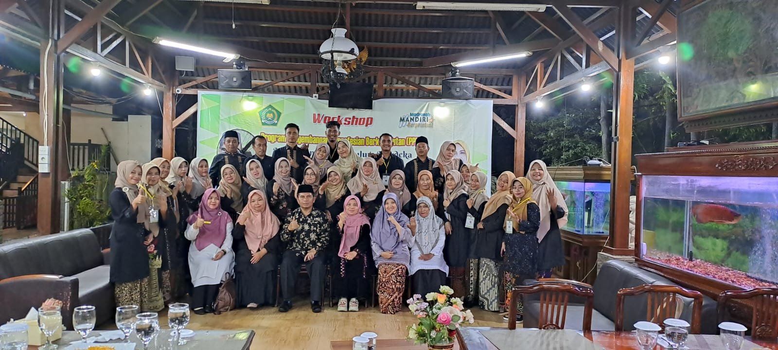 Workshop dalam rangka Program Pengembangan Keprofesionalan Berkelanjutan (PPKB) MIN 4 Kota Padang